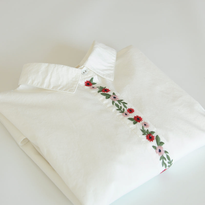 Delicate Floral Embroidery Vintage Style Blouse